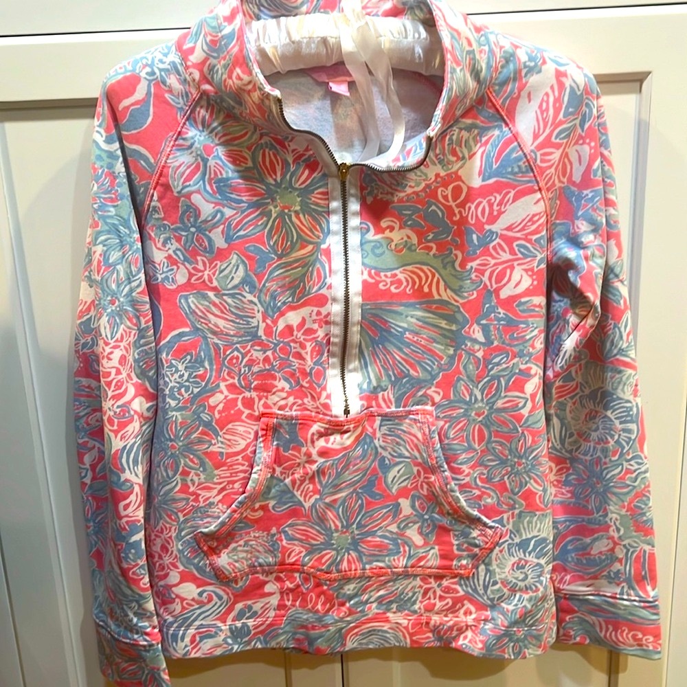 EUC Popover Lilly Pulitzer shells flowers sirens